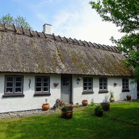 Feriehus Strataekt Bindingsvaerksidyl Villa Maribo Esterno foto